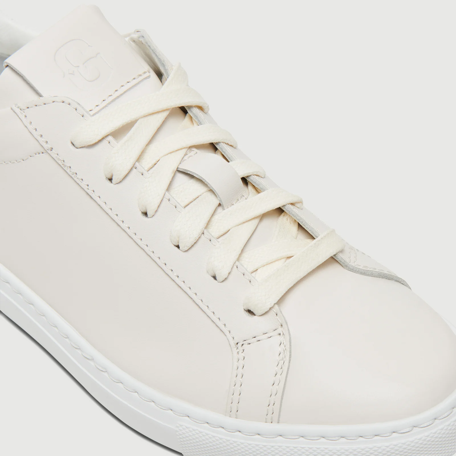 The Reign - Cream 3 The Reign - Cream