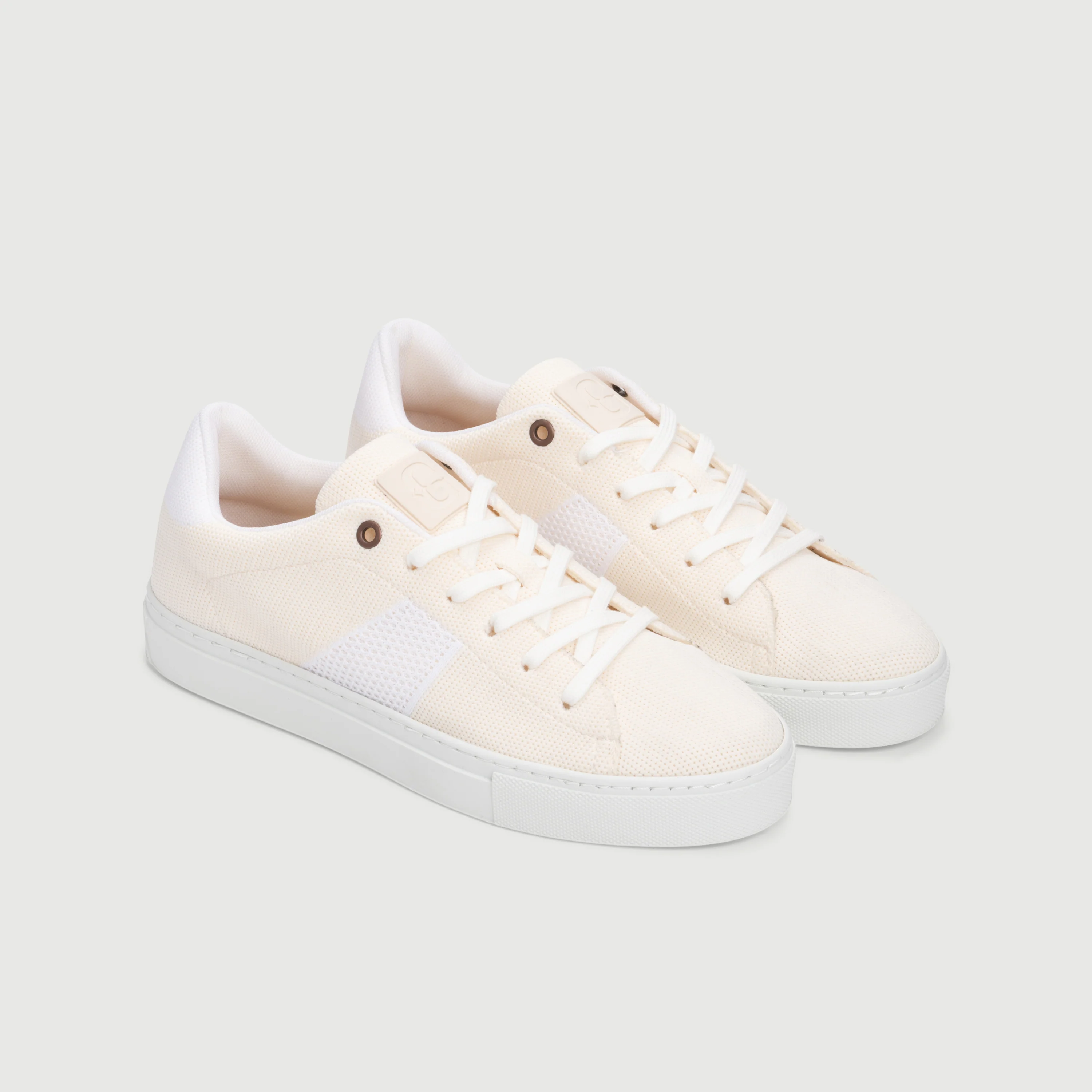 The Royale Knit 2.0 - Panna White