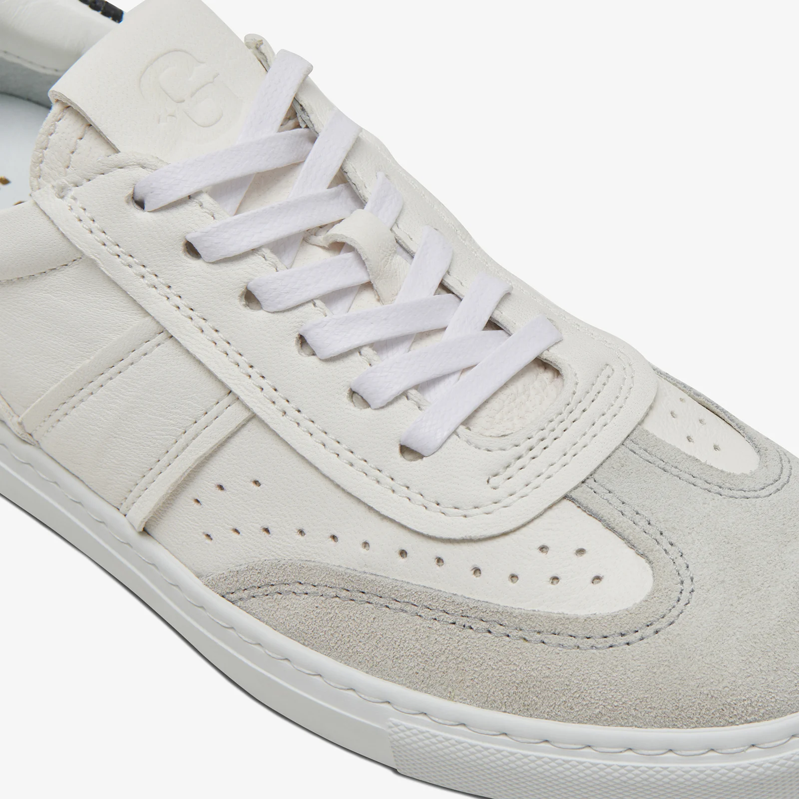 The Charlie - White/White