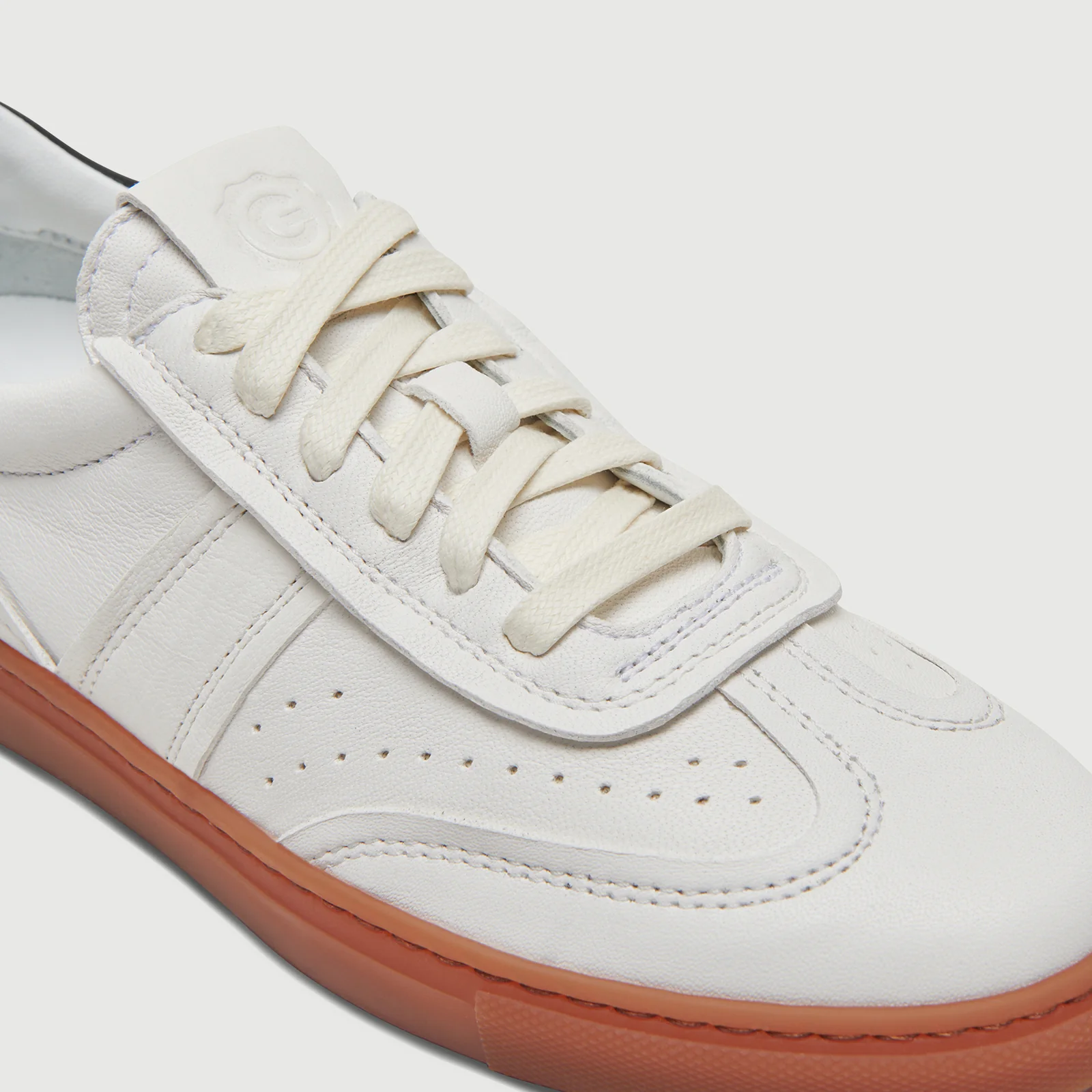 The Charlie - Blanco