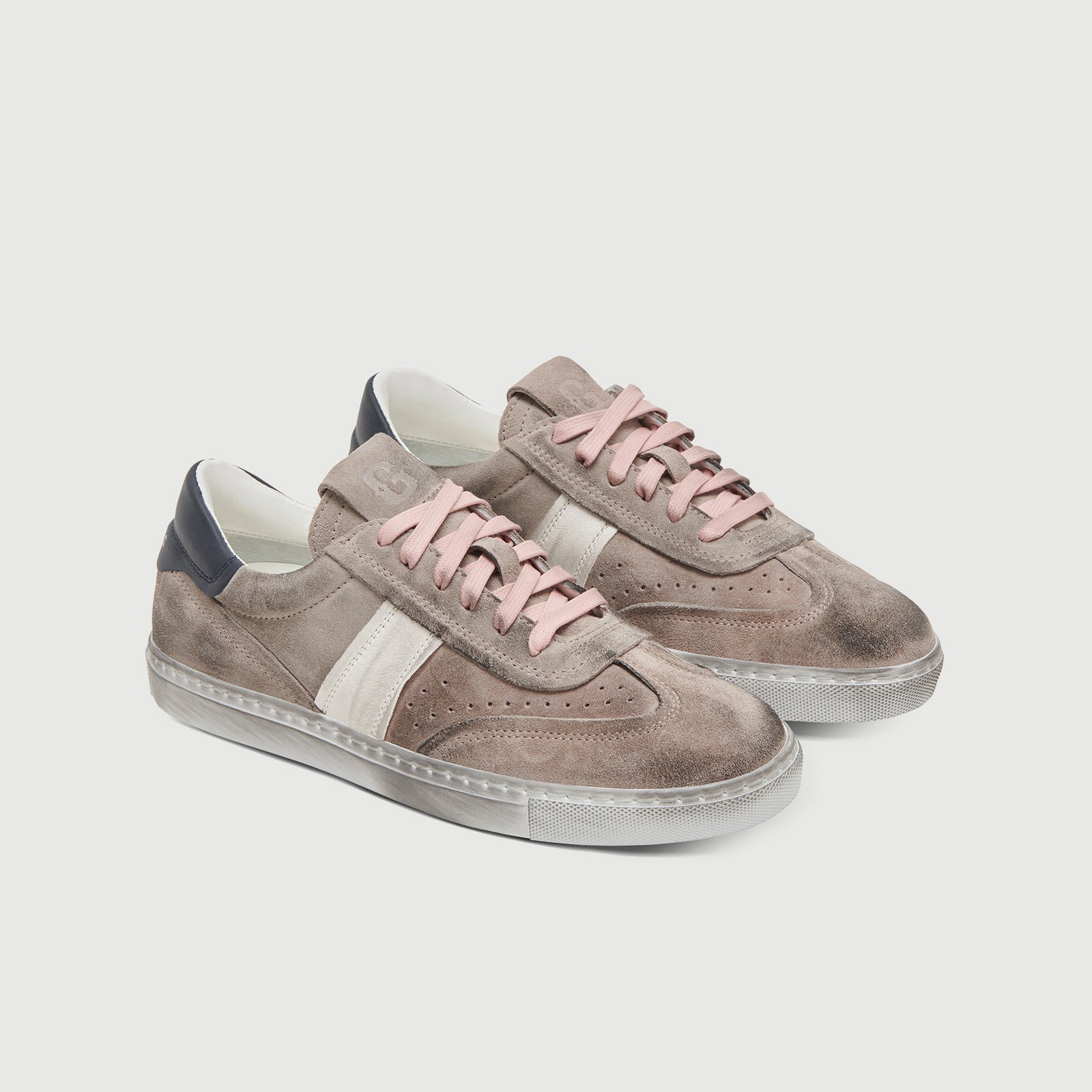 The Charlie Distressed - Grey